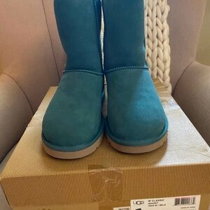 UGG Classic Short Boots Billiard Green #5825 size 7